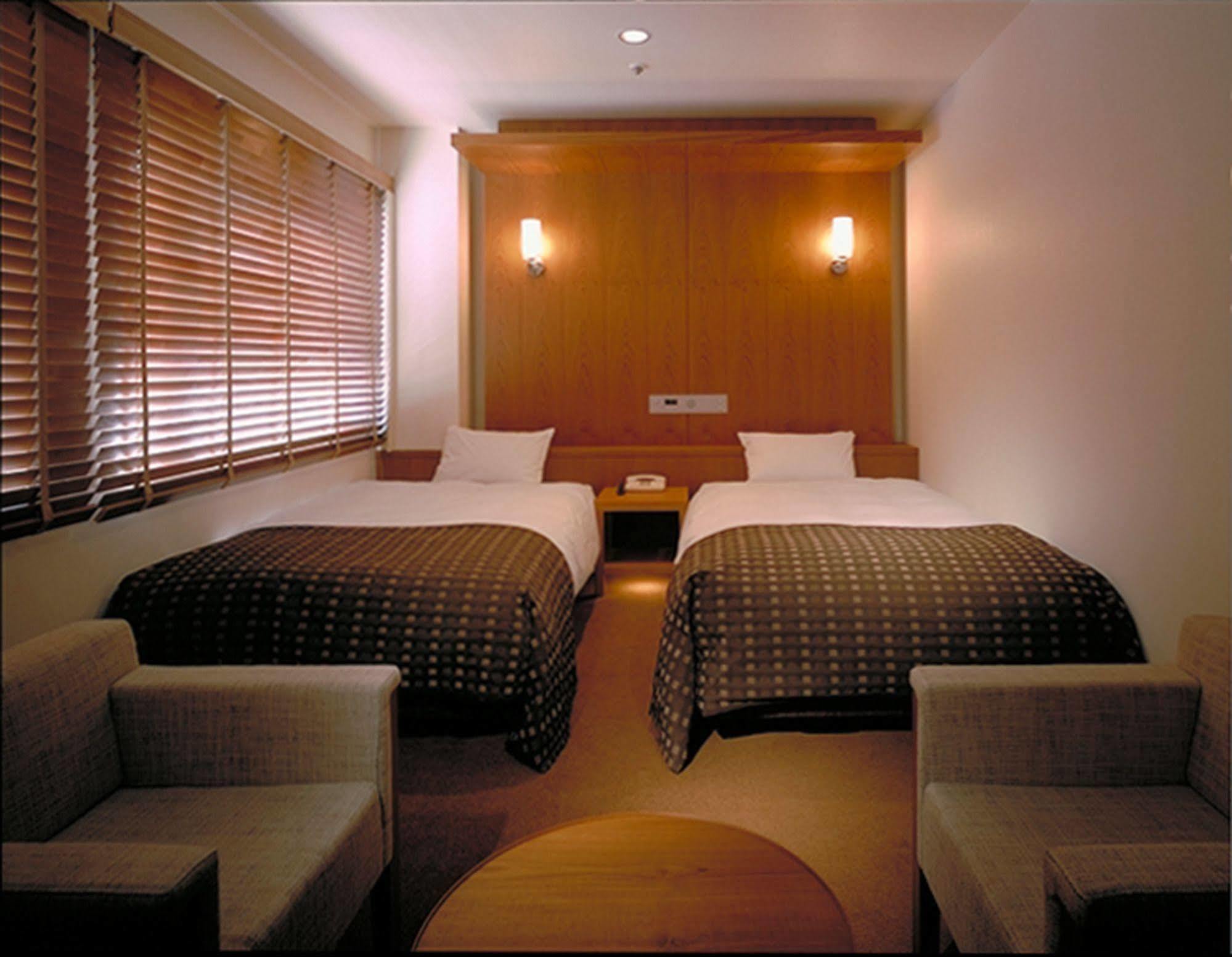 Hotel Park Side Tokyo Bagian luar foto