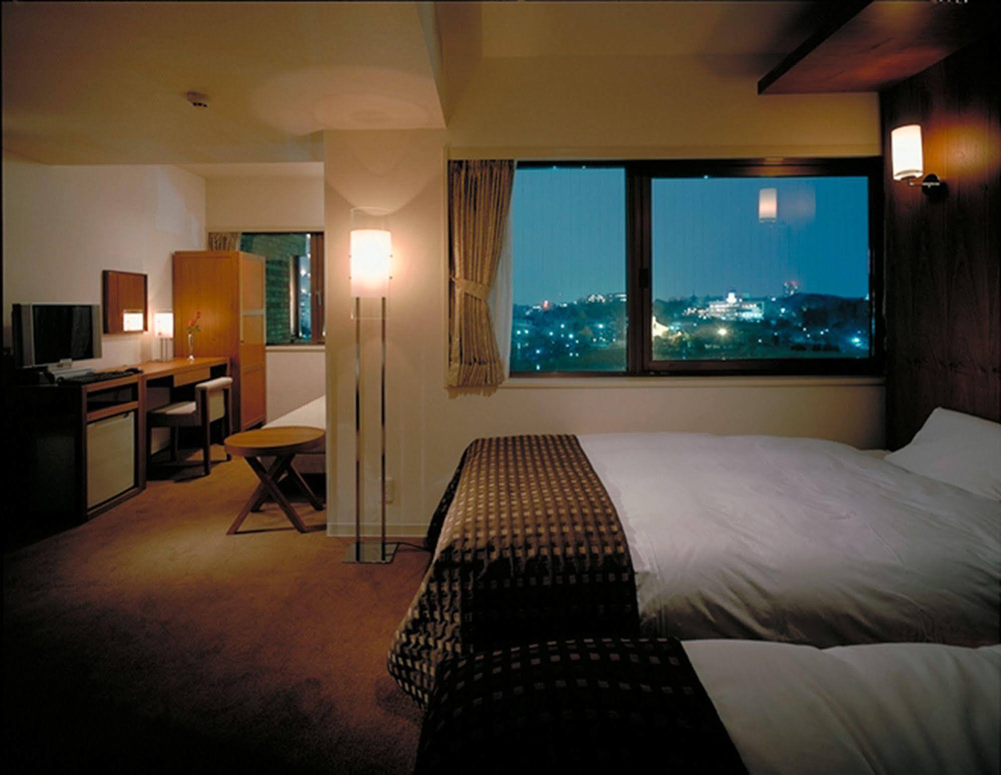 Hotel Park Side Tokyo Bagian luar foto
